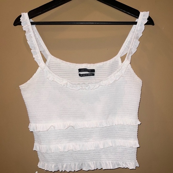 UO Pepita Smocked Ruffle Cropped Tank Top - Picture 5 of 9